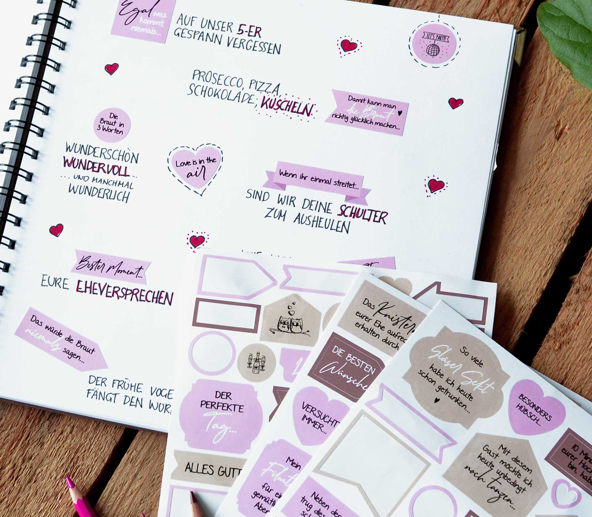 Hochzeits Gästebuch mit Stickern toll gestalten