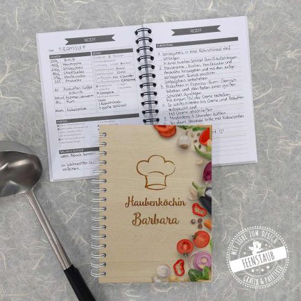 Kochbuch vorgedruckt zum Ausfüllen und selber schreiben, personalisierbar mit Namen und Spruch