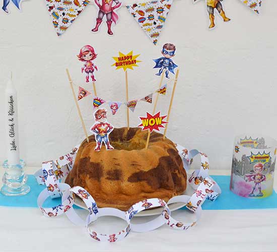 Kindergeburtstag Torte, einfache Geburtstagstorte Superheld