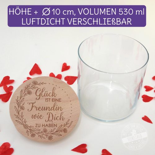 Personalisiertes Glas mit Holzdeckel, graviert mit Namen